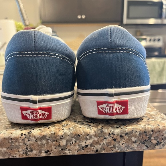 Men’s Vans - Picture 4 of 6